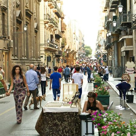 La Vucciria Di Guttuso Acomodação com café da manhã Palermo Exterior foto