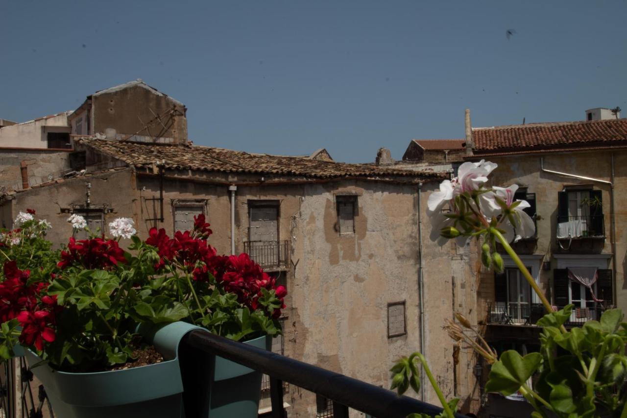 La Vucciria Di Guttuso Acomodação com café da manhã Palermo Exterior foto