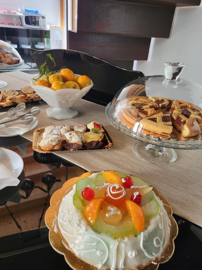 La Vucciria Di Guttuso Acomodação com café da manhã Palermo Exterior foto