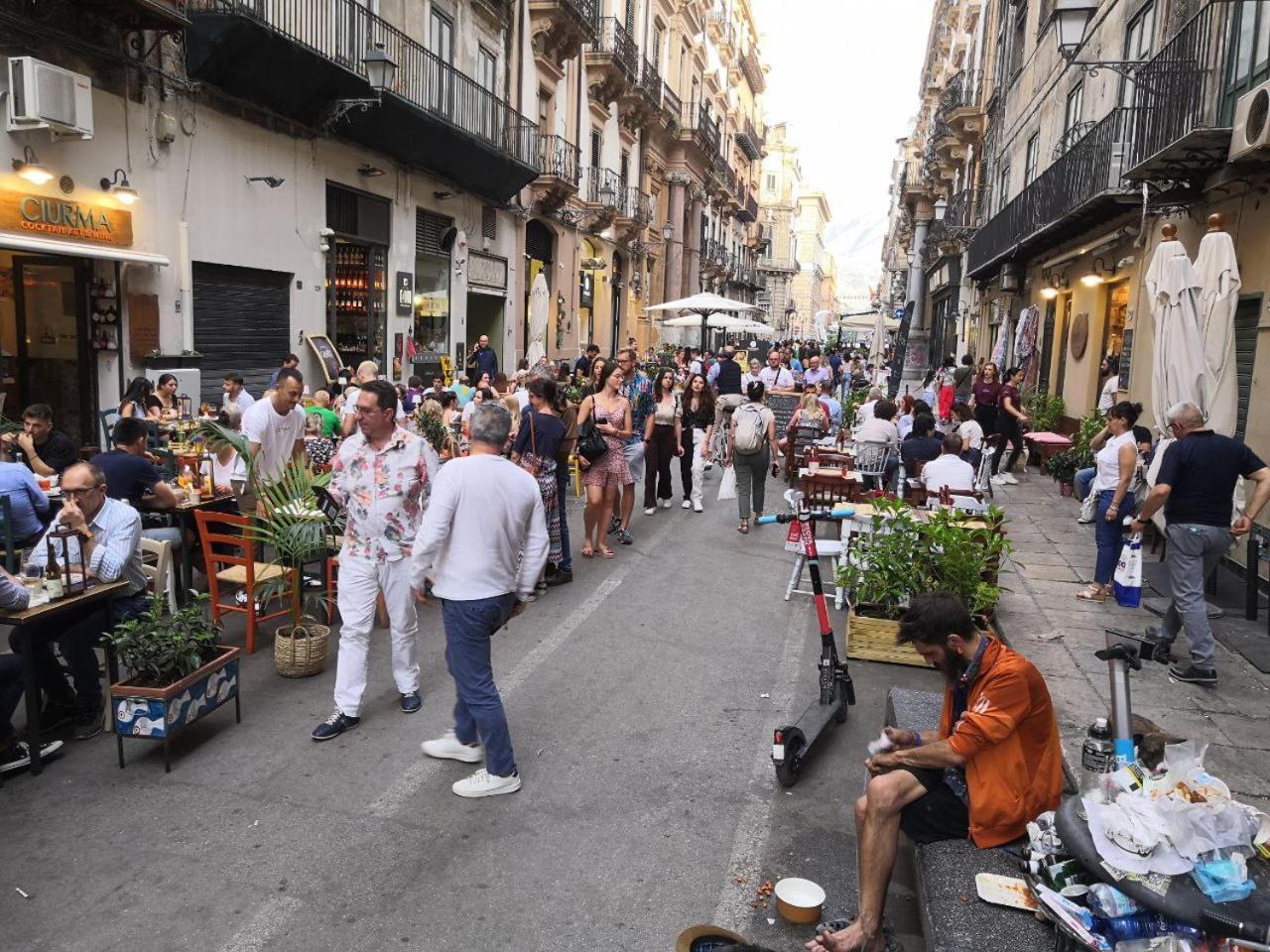 La Vucciria Di Guttuso Acomodação com café da manhã Palermo Exterior foto
